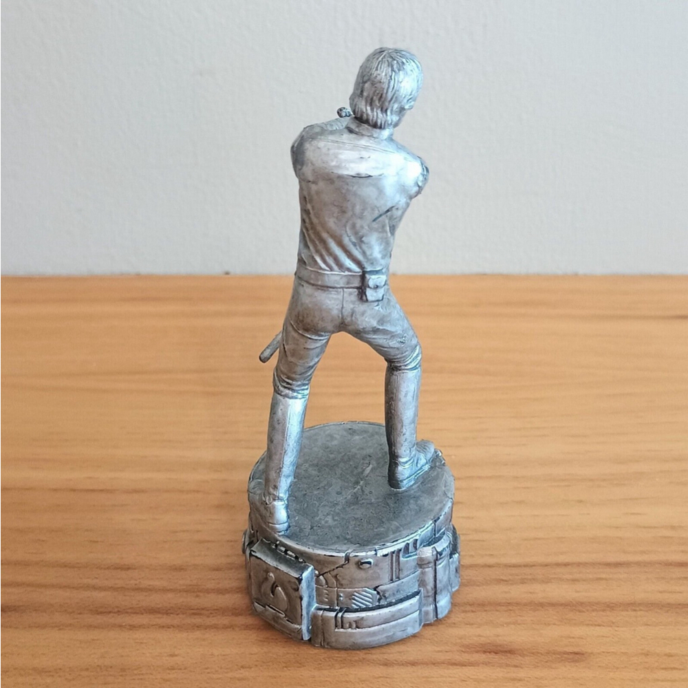 2005 Star Wars Saga Edition Luke Sky Walker Silver Replacement Figure - Picture 2 of 4